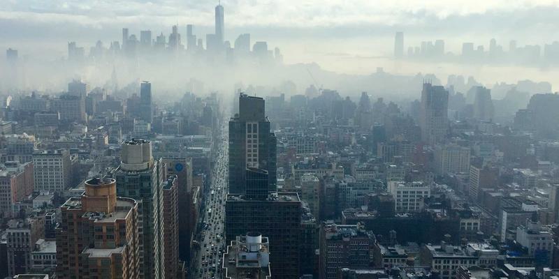从厨房到客厅：轩逸家园为您揭秘地毯铺设的艺术与科学，打造安全舒适生活百货空间