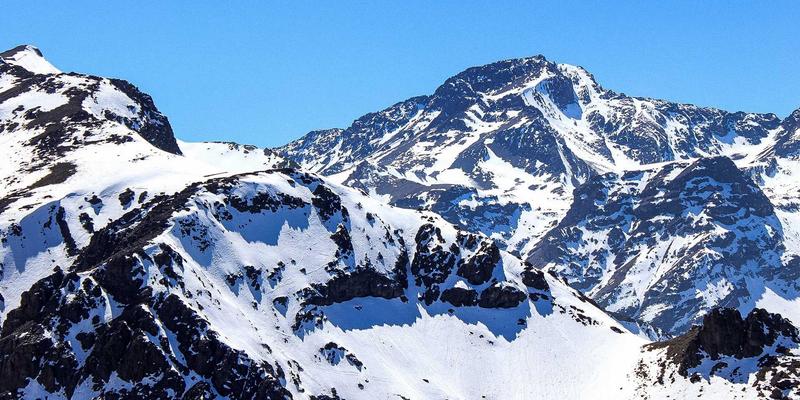 夏冬焕新家:三步快速调整床品、窗帘与装饰摆件,让轩逸家园四季皆宜